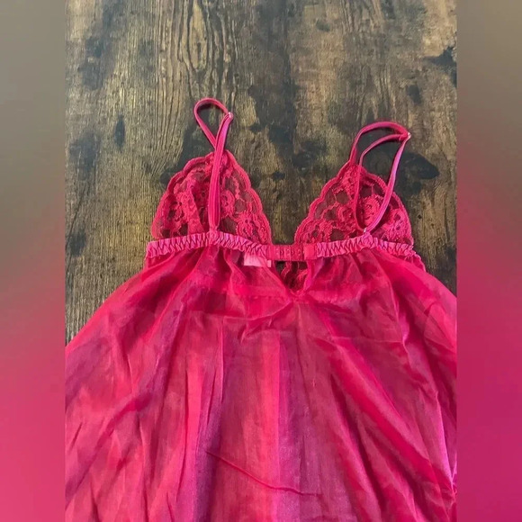 Frederick red babydoll w/ side slit - Picture 12 of 13